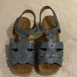 Natural Soul Blue Sandals with Cutout Design